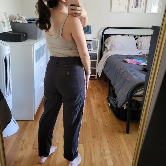 Anthropologie / Tapered Side Stripe Pants / 6 / Black / Embroidery - Picture 4 of 7